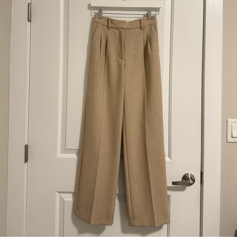 Aritzia Effortless Pant